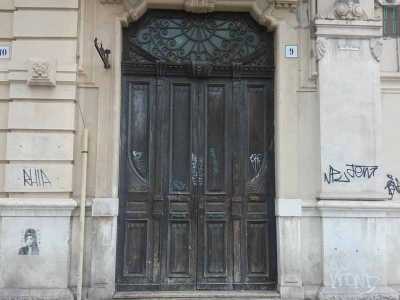 ...ai palazzi di inizio 900...
